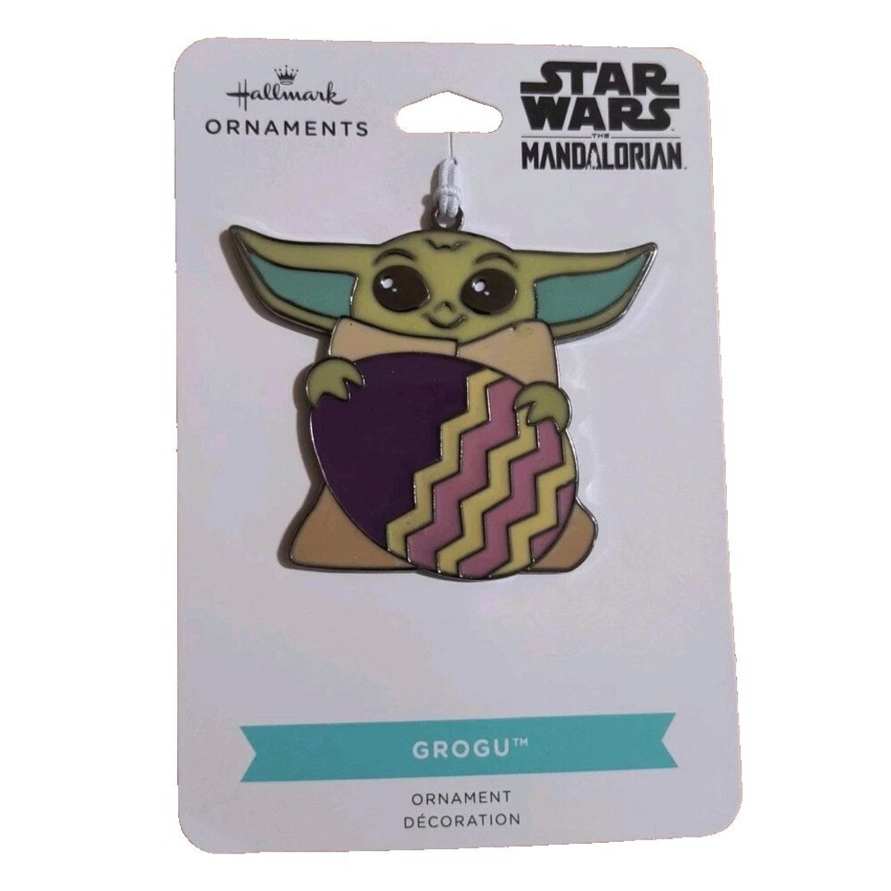 Hallmark Star Wars Mandalorian Grogu Holding an Egg Ornament/Decoration NWT